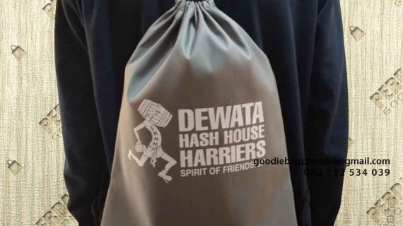 Tas Goodie Bag Serut Taslan Desain Sablon Kirim Kesiman Kertalangu Denpasar Timur Bali